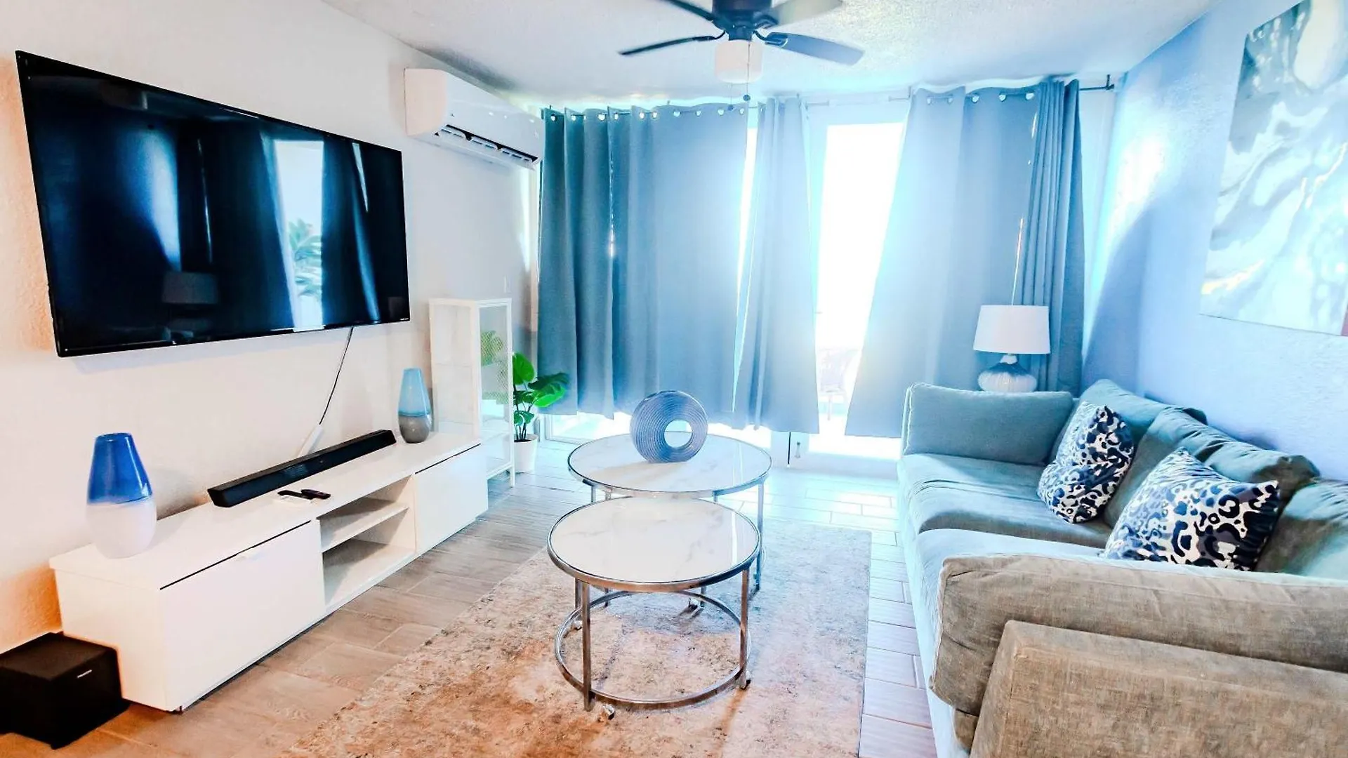 Family Beach Getaway- Isla Verde Paradise San Juan Apartment